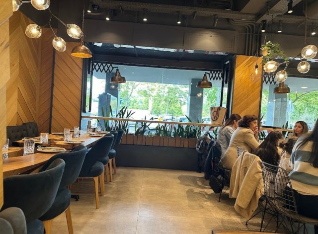 Saman Restaurant